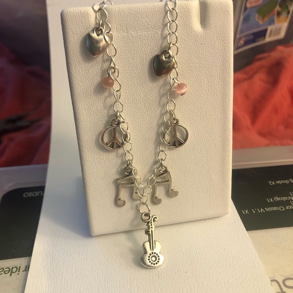 Music Heart Guitar Chainlink Pink Elegant Bead Silver Handmade Charm Bracelet - Picture 8 of 8